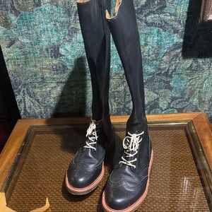 Rare vintage Woman’s vintage Black Lace-Up Tall Leather Boots 7